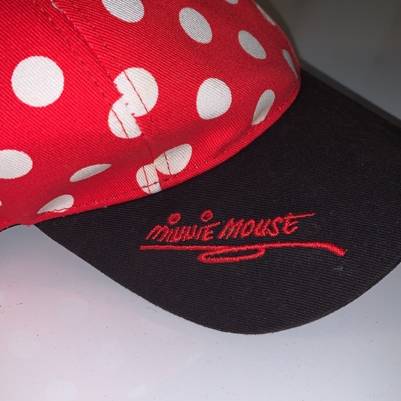 Minnie Mouse Hat ♥️ - Picture 4 of 7